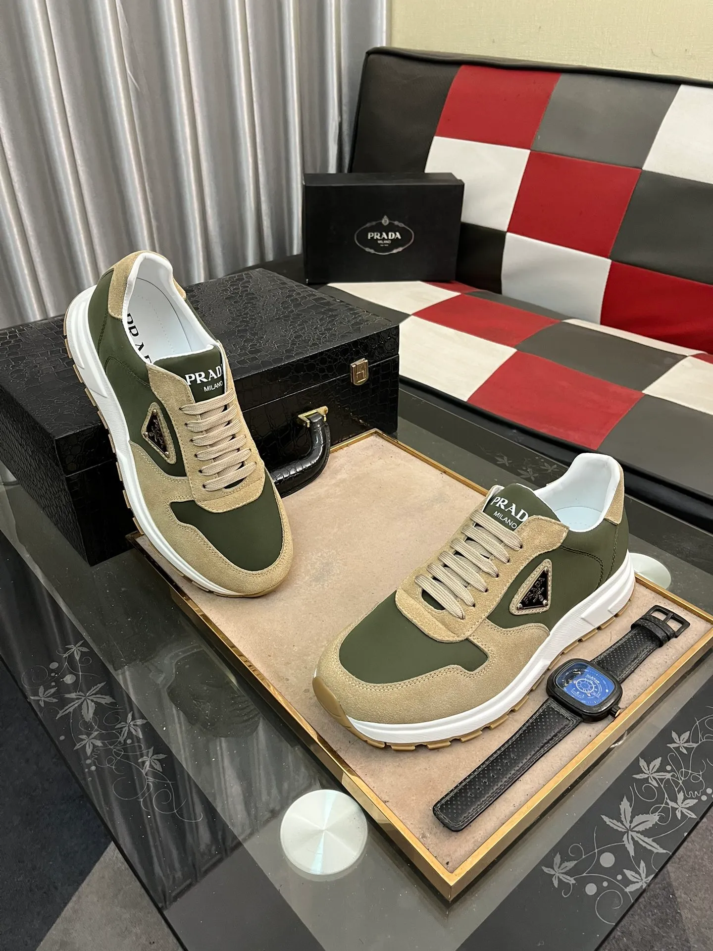 Men's shoes 💰540⌚️⌚️【PRADA】Prada - High-end quality casual sports shoes - Upper: calfskin shoe body with branded metal fasteners, - Inner lining: breathable leather lining - Outsole: ultra-light TPU foam·rubber; molded outsole -Super high quality control·Fine workmanship: highlighted (high-end·luxury·grade) -Size: 38-444️⃣Colors available